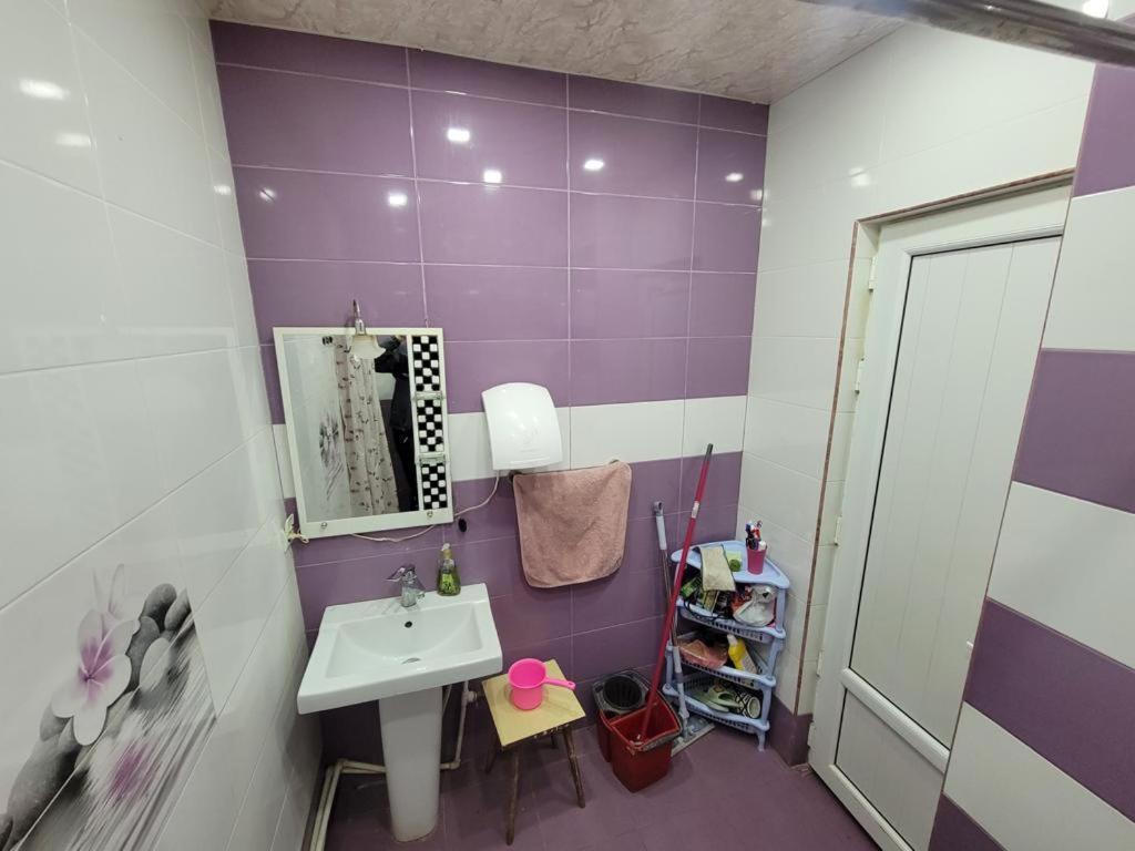 יירבאן Karson Guest House And Tours מראה חיצוני תמונה